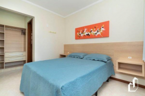 Apartamento com 02 dormitórios aqui é só trazer as malas e aproveitar as férias